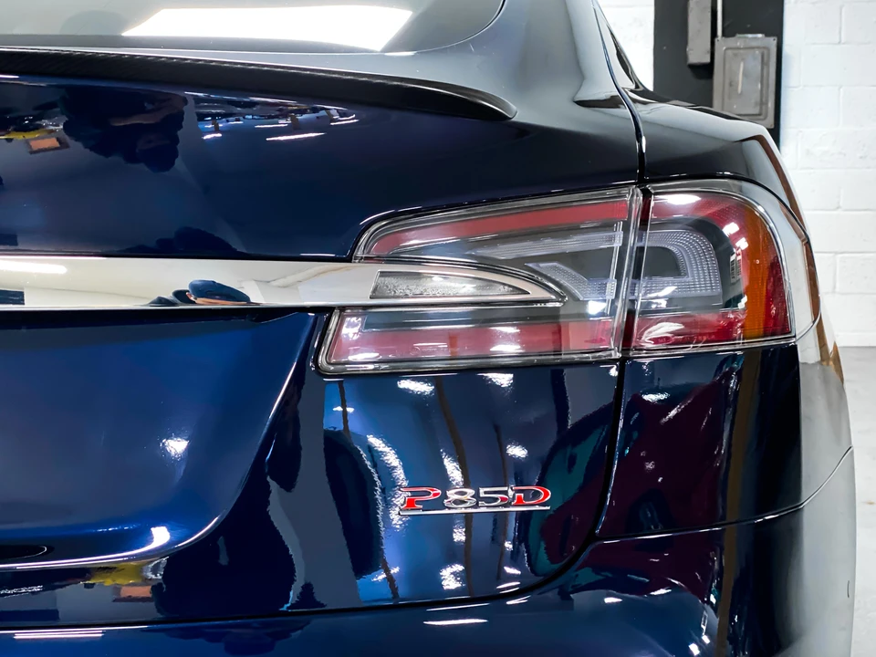 2014 Tesla Model S - Image 17 of 31