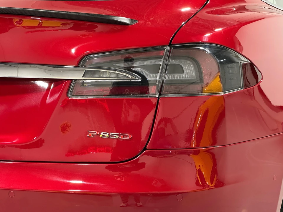 2014 Tesla Model S - Image 16 of 31