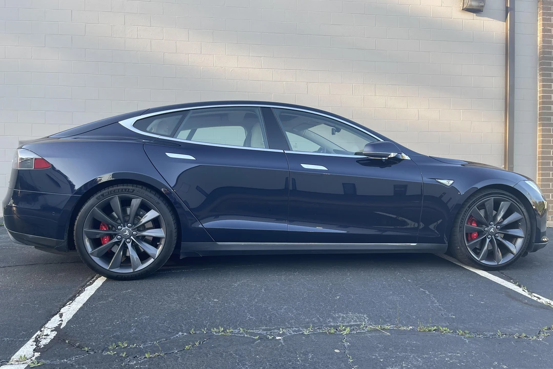 2014 Tesla Model S - Image 3 of 5