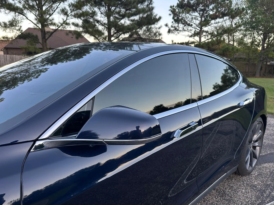 2014 Tesla Model S - Image 27 of 31