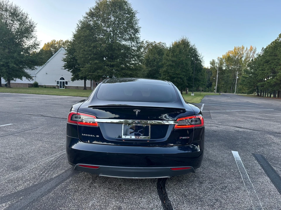2014 Tesla Model S - Image 14 of 31
