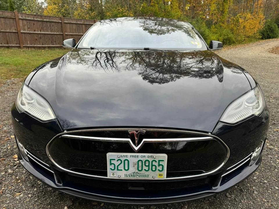 2014 Tesla Model S - Image 7 of 31