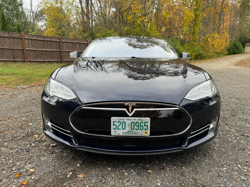 2014 Tesla Model S - Image 6 of 31