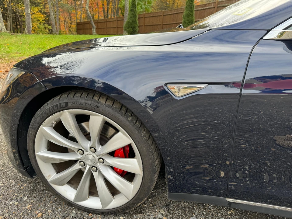 2014 Tesla Model S - Image 30 of 31