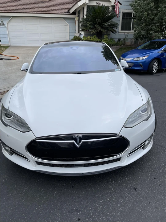 2014 Tesla Model S - Image 7 of 31
