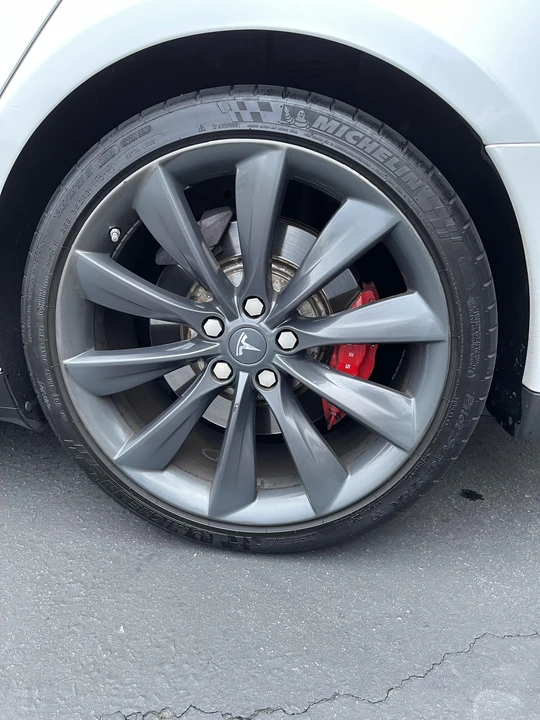 2014 Tesla Model S - Image 31 of 31