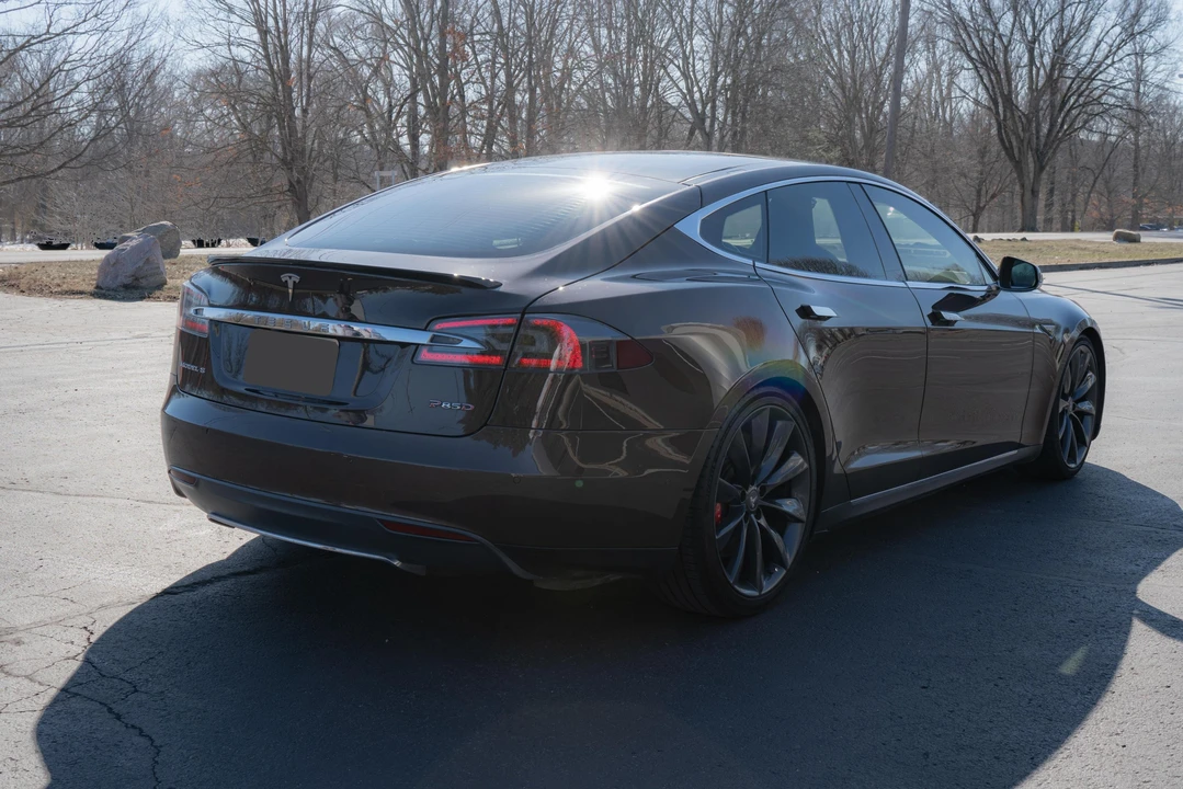 2014 Tesla Model S - Image 7 of 31