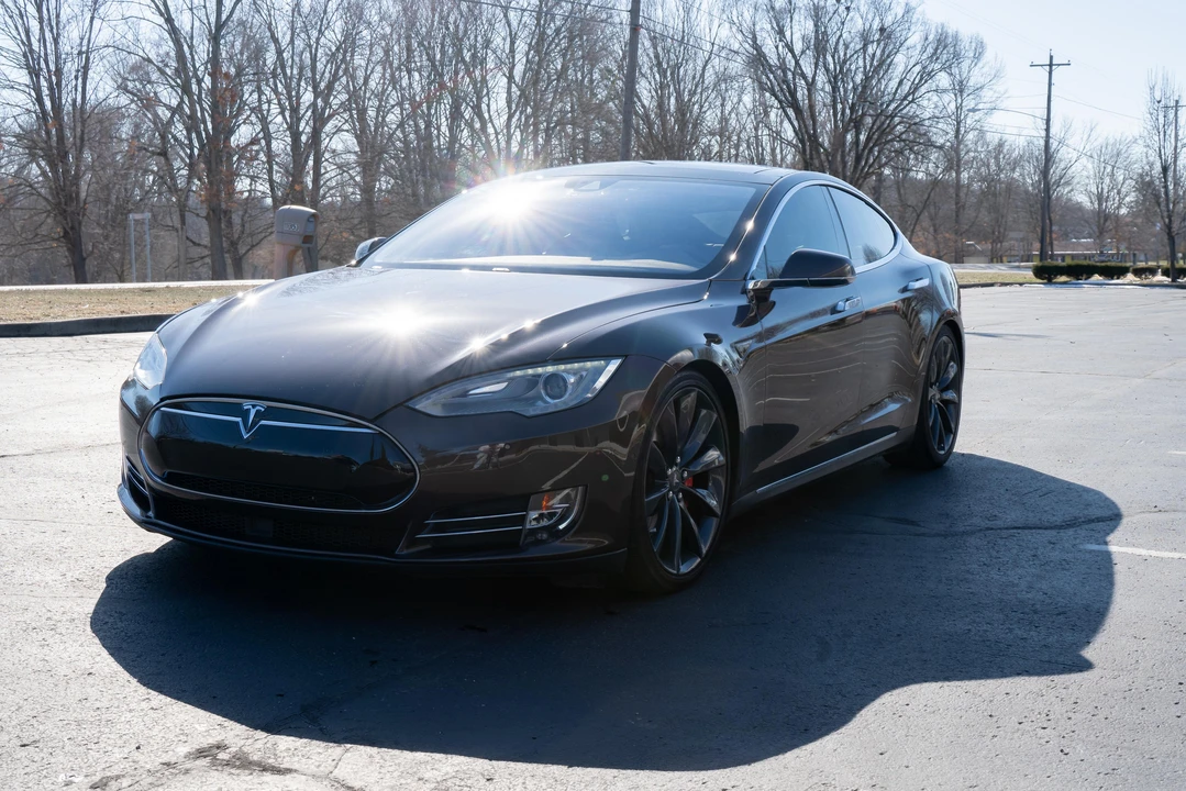 2014 Tesla Model S - Image 6 of 31