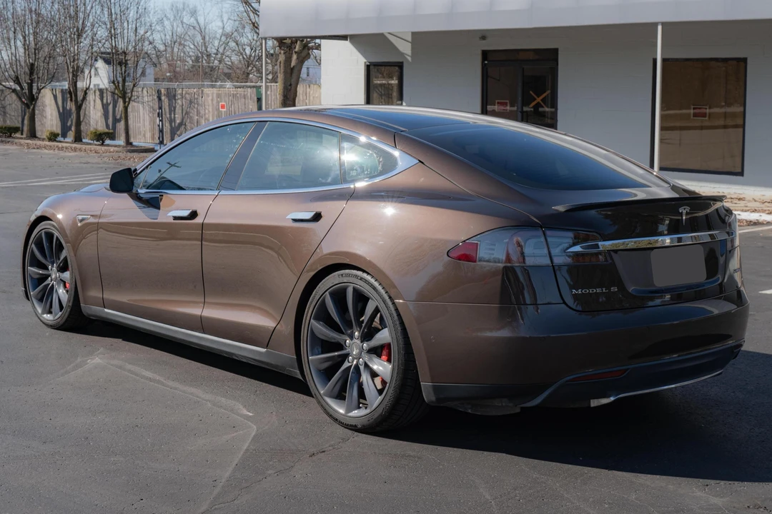 2014 Tesla Model S - Image 4 of 31