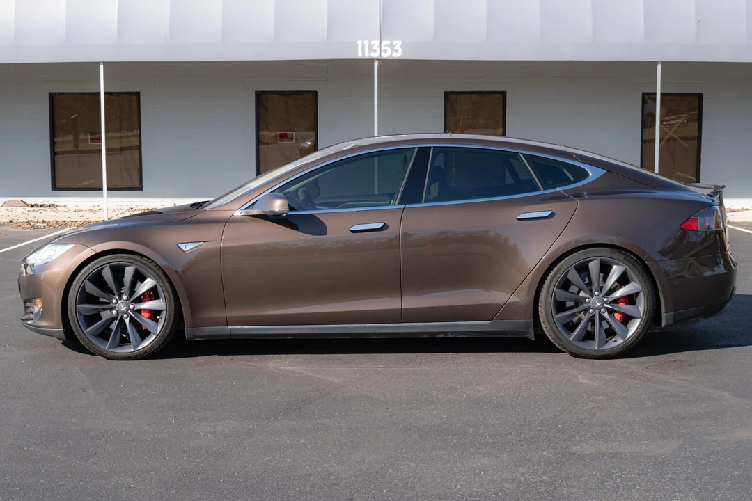 2014 Tesla Model S - Image 3 of 31