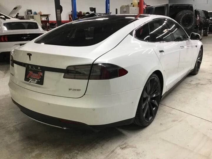 2014 Tesla Model S - Image 5 of 20