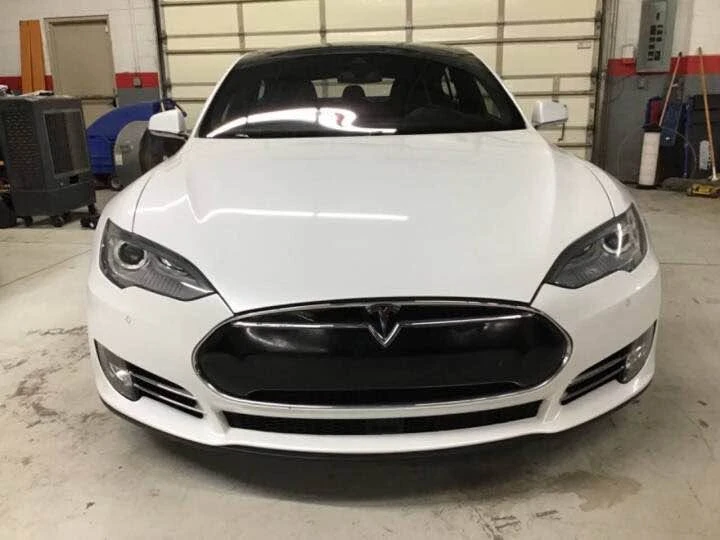 2014 Tesla Model S - Image 8 of 20