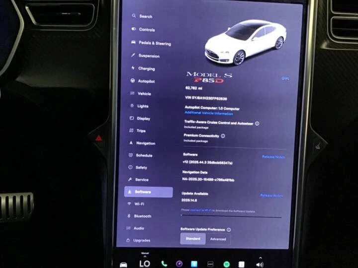 2014 Tesla Model S - Image 11 of 20