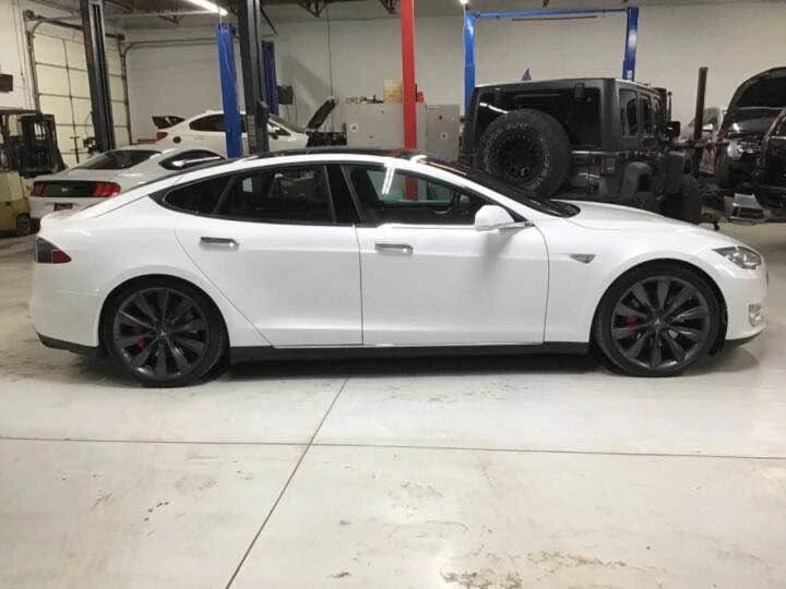 2014 Tesla Model S - Image 6 of 20