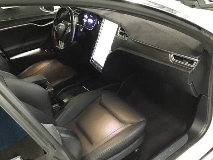 2014 Tesla Model S - Image 17 of 20