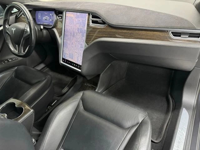 2014 Tesla Model S - Image 11 of 31