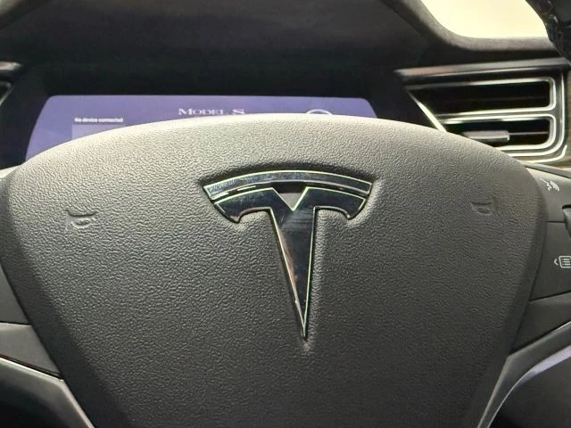2014 Tesla Model S - Image 20 of 31