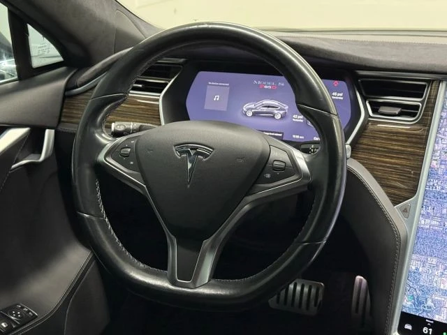 2014 Tesla Model S - Image 18 of 31