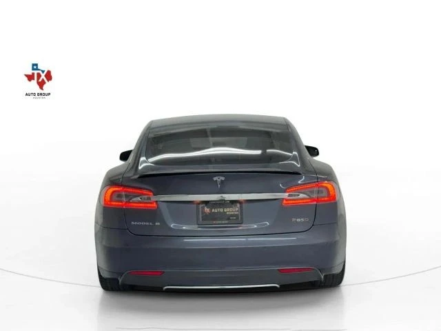 2014 Tesla Model S - Image 9 of 31