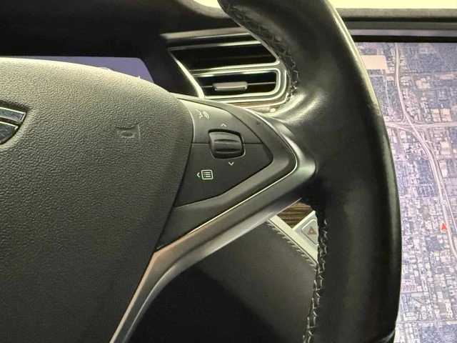 2014 Tesla Model S - Image 21 of 31