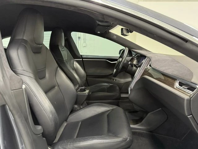 2014 Tesla Model S - Image 12 of 31
