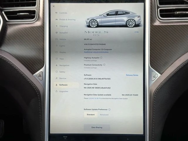 2014 Tesla Model S - Image 17 of 21