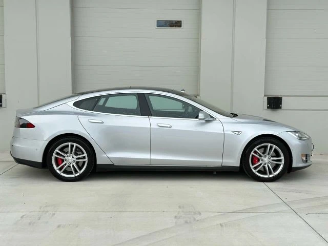2014 Tesla Model S - Image 6 of 21