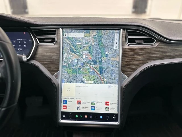 2014 Tesla Model S - Image 18 of 21