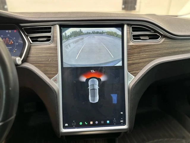 2014 Tesla Model S - Image 20 of 21