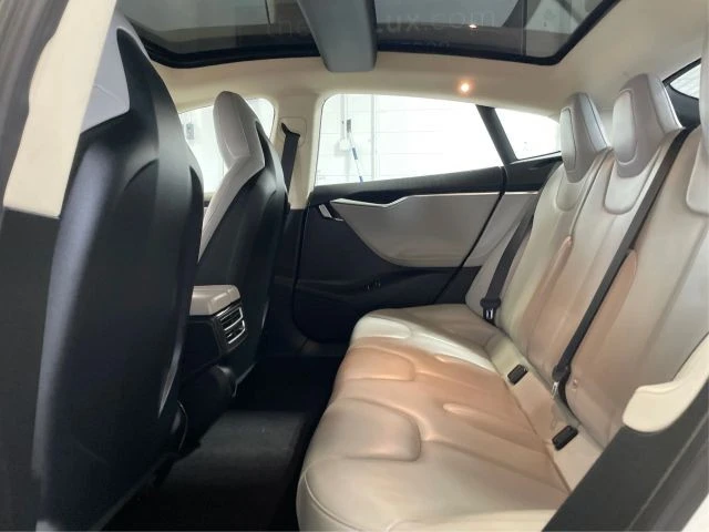 2014 Tesla Model S - Image 10 of 12