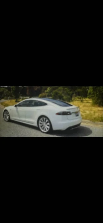 2014 Tesla Model S - Image 7 of 11