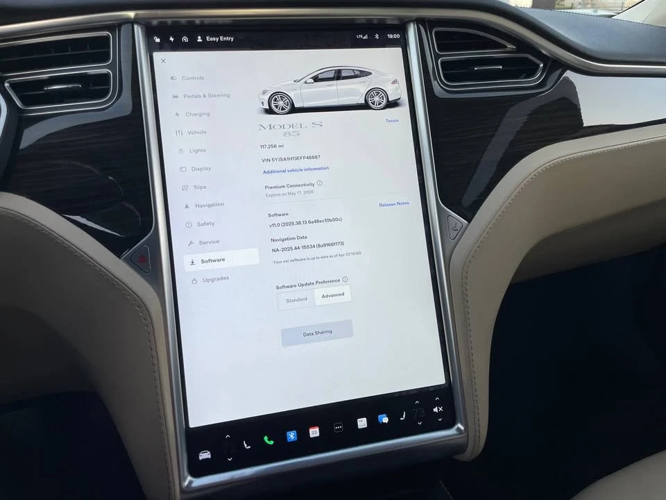 2014 Tesla Model S - Image 14 of 18