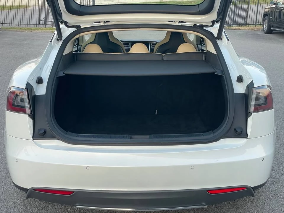 2014 Tesla Model S - Image 18 of 18