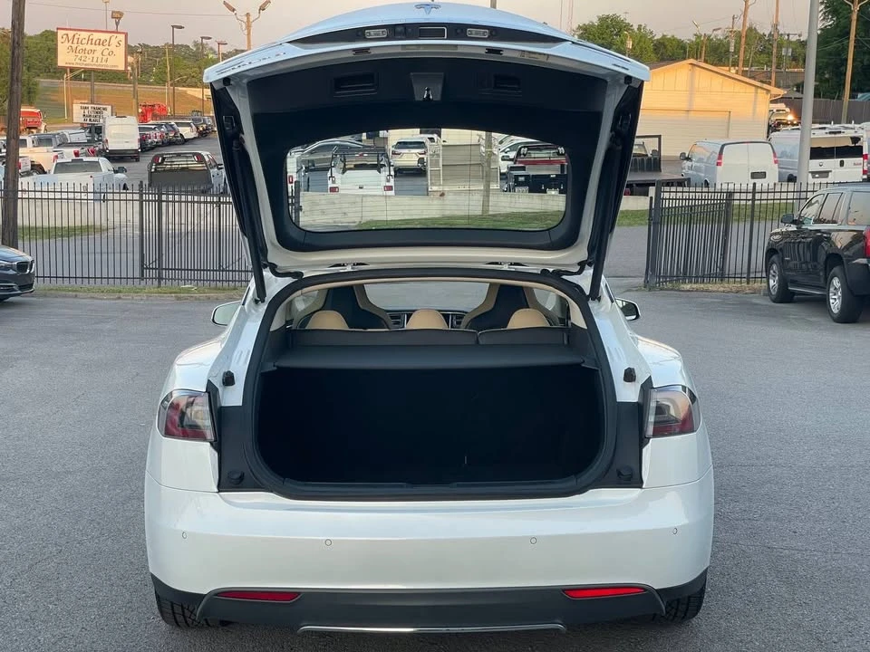 2014 Tesla Model S - Image 17 of 18