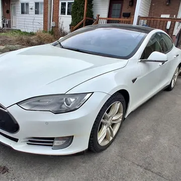 2014 Tesla Model S P85
