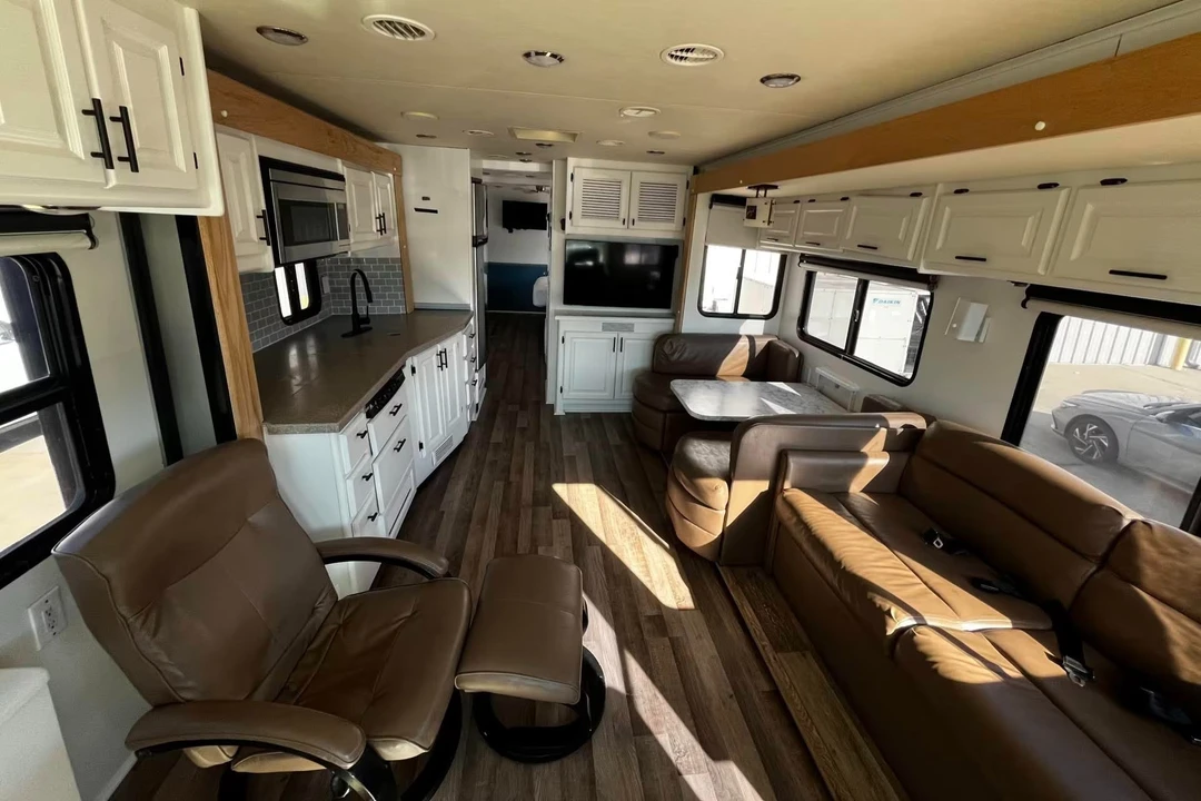 2014 Ford Super Duty 3rd Gen - Image 3 of 11