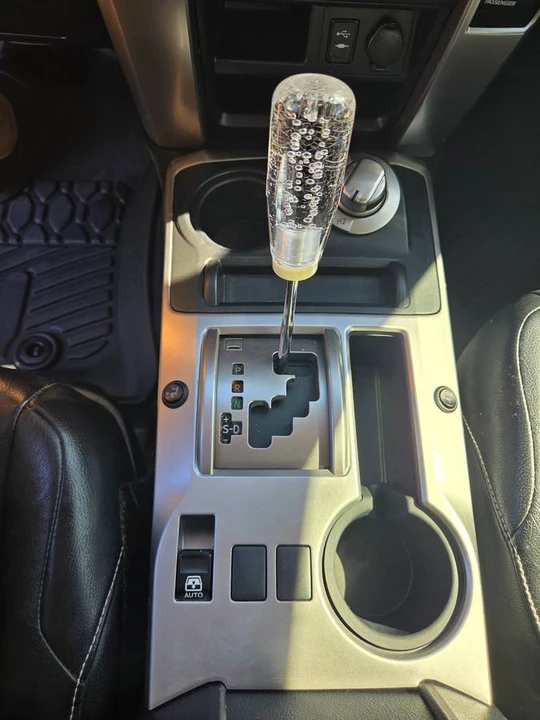 2014 Toyota 4Runner 5th Gen - Image 10 of 15