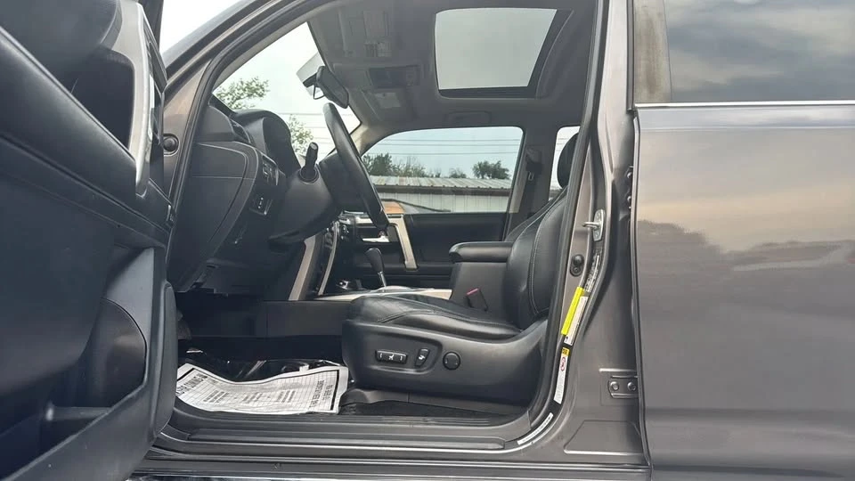 2014 Toyota 4Runner 5th Gen - Image 9 of 20