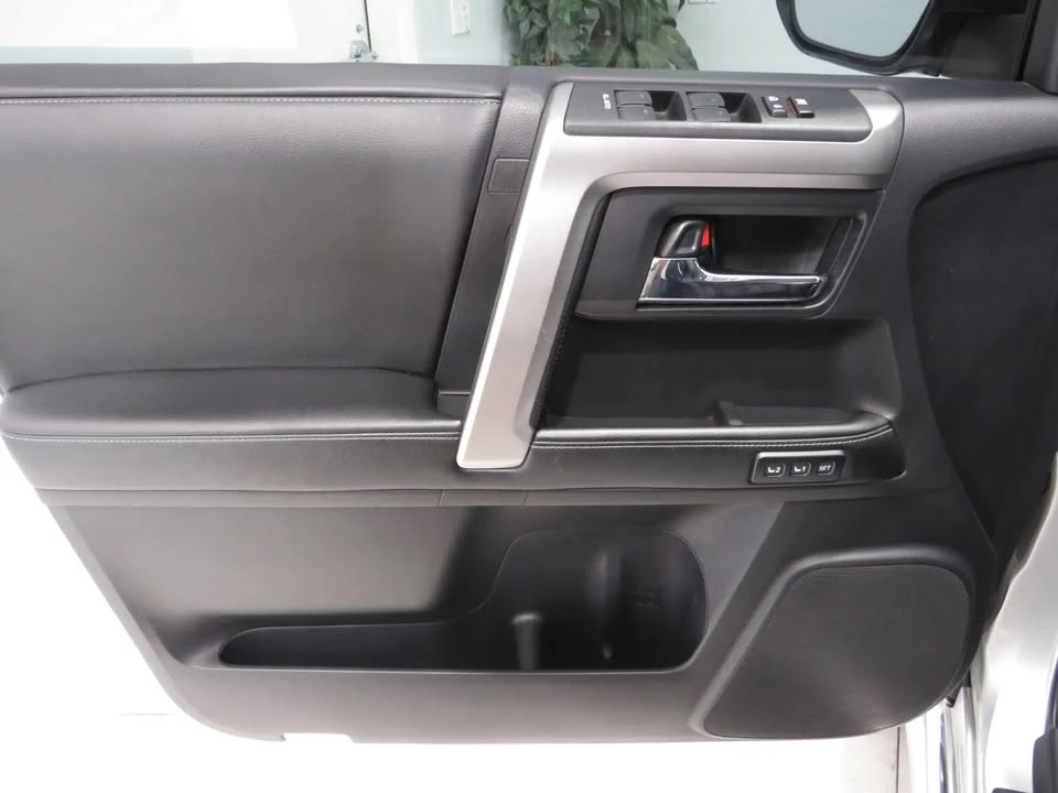 2014 Toyota 4Runner 5th Gen - Image 19 of 20
