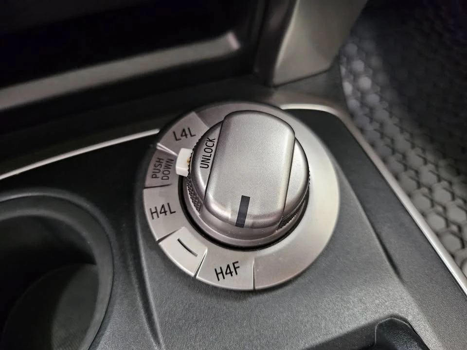 2014 Toyota 4Runner 5th Gen - Image 19 of 20