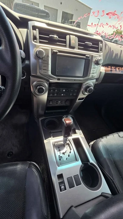2014 Toyota 4Runner 5th Gen - Image 9 of 13