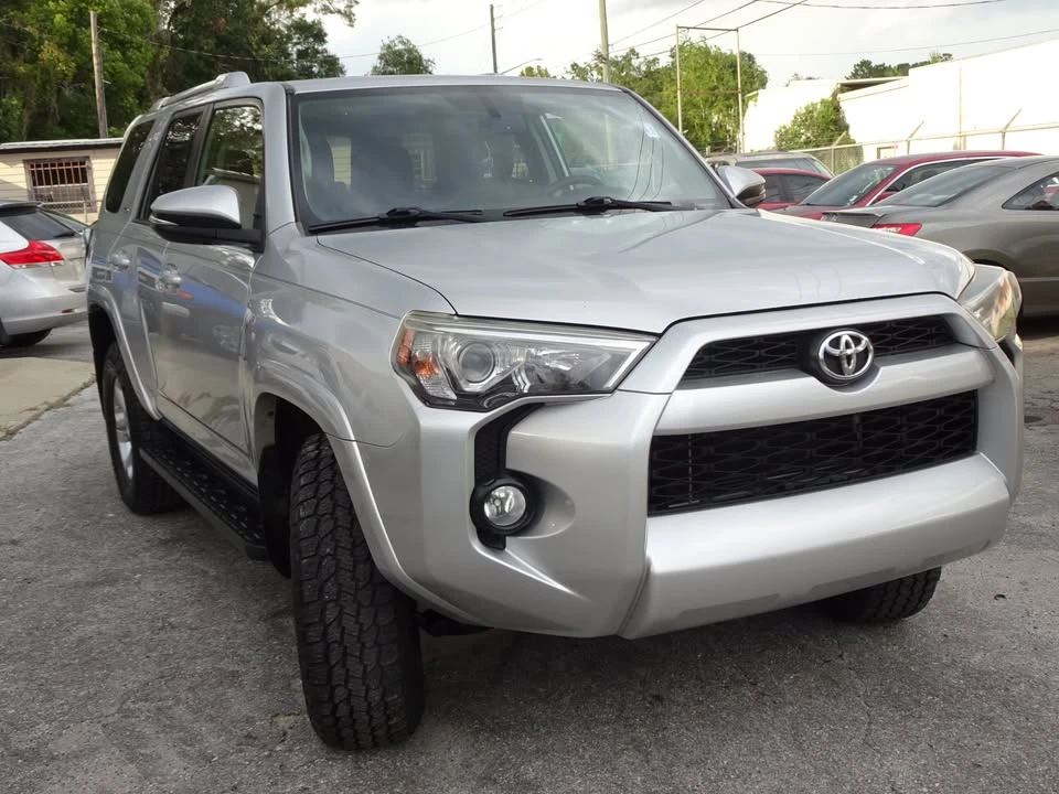 2014 Toyota 4Runner 5th Gen - Image 3 of 20