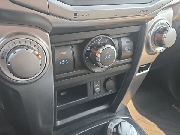 2014 Toyota 4Runner 5th Gen - Image 13 of 17