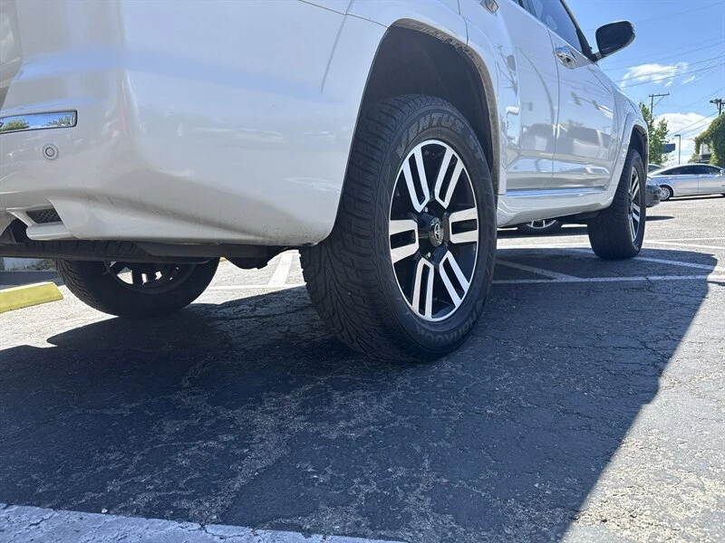 2014 Toyota 4Runner 5th Gen - Image 5 of 20