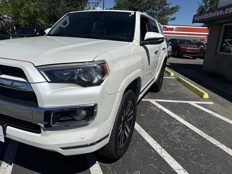2014 Toyota 4Runner 5th Gen - Image 13 of 20