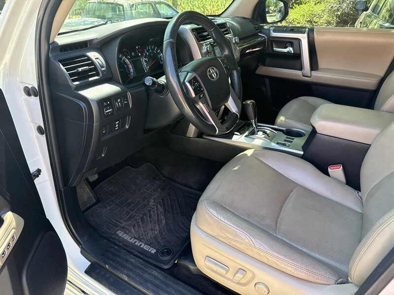 2014 Toyota 4Runner 5th Gen - Image 17 of 20