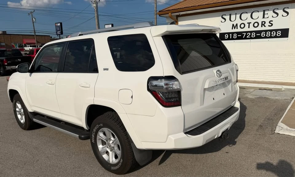 2014 Toyota 4Runner 5th Gen - Image 5 of 18