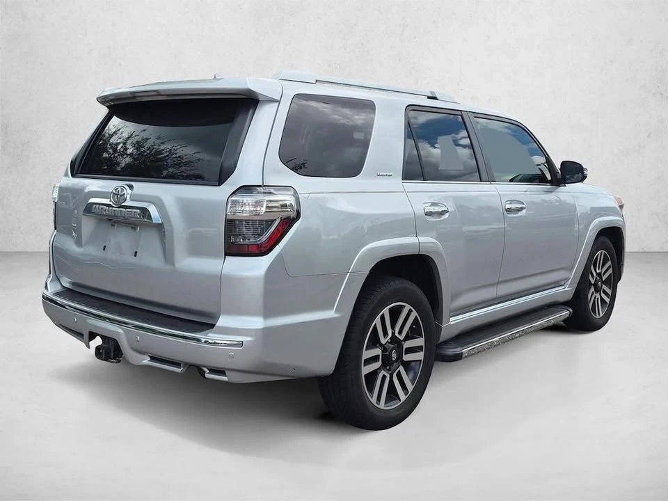 2014 Toyota 4Runner 5th Gen - Image 5 of 16
