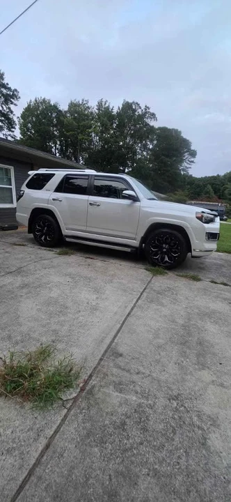 2014 Toyota 4Runner 5th Gen - Image 3 of 17