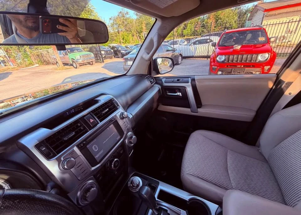 2014 Toyota 4Runner 5th Gen - Image 10 of 14